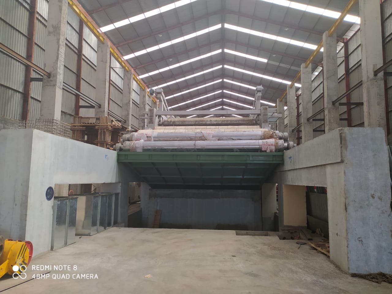 2021年3月，印尼5700/650箱板紙機開機出紙